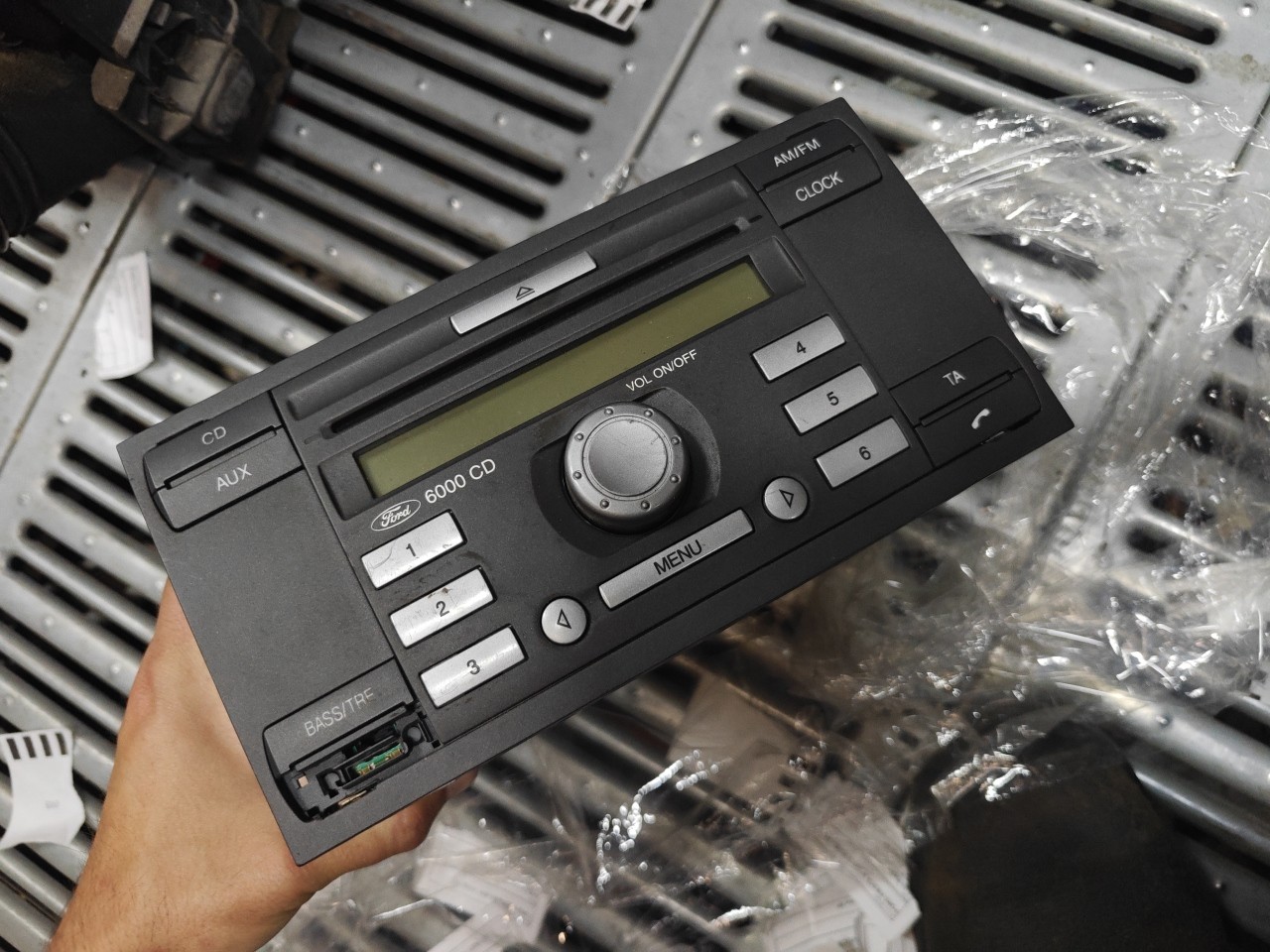 Auto Radio FORD TRANSIT Caixa (FA_ _) | 00 - 06