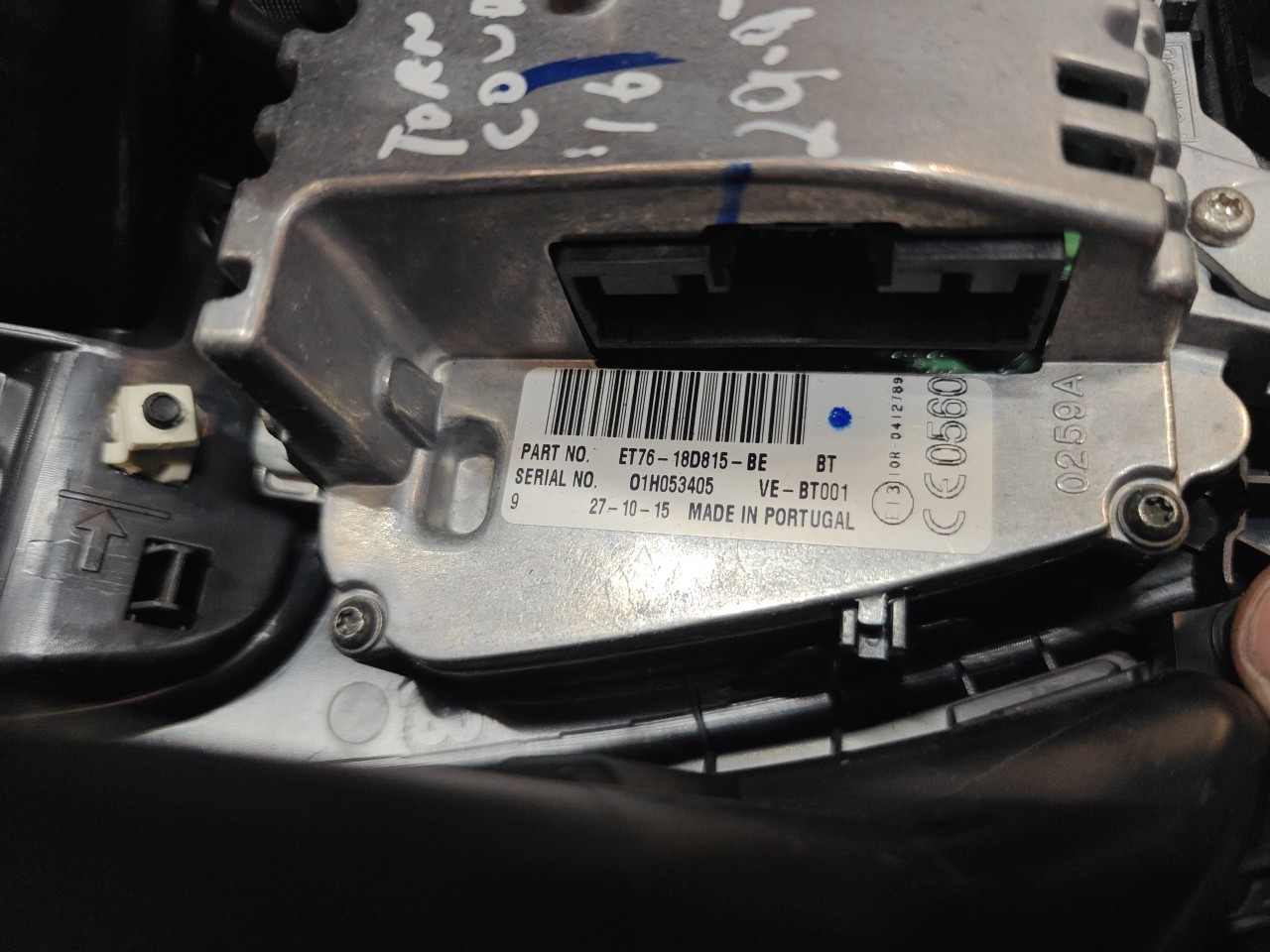 Comutador do Radio / Manete FORD TOURNEO COURIER B460 Kombi | 14 -  Imagem-2 Comutador do Radio / Manete FORD TOURNEO COURIER B460 Kombi | 14 -  Imagem-2