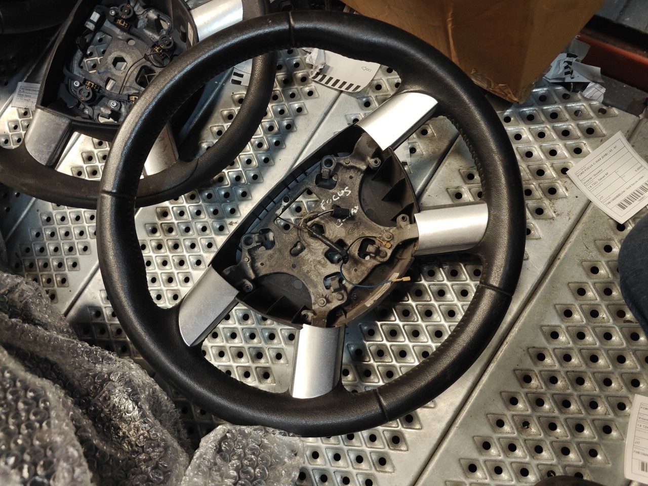 volant FORD FOCUS II (DA_, HCP, DP) | 04 - 13