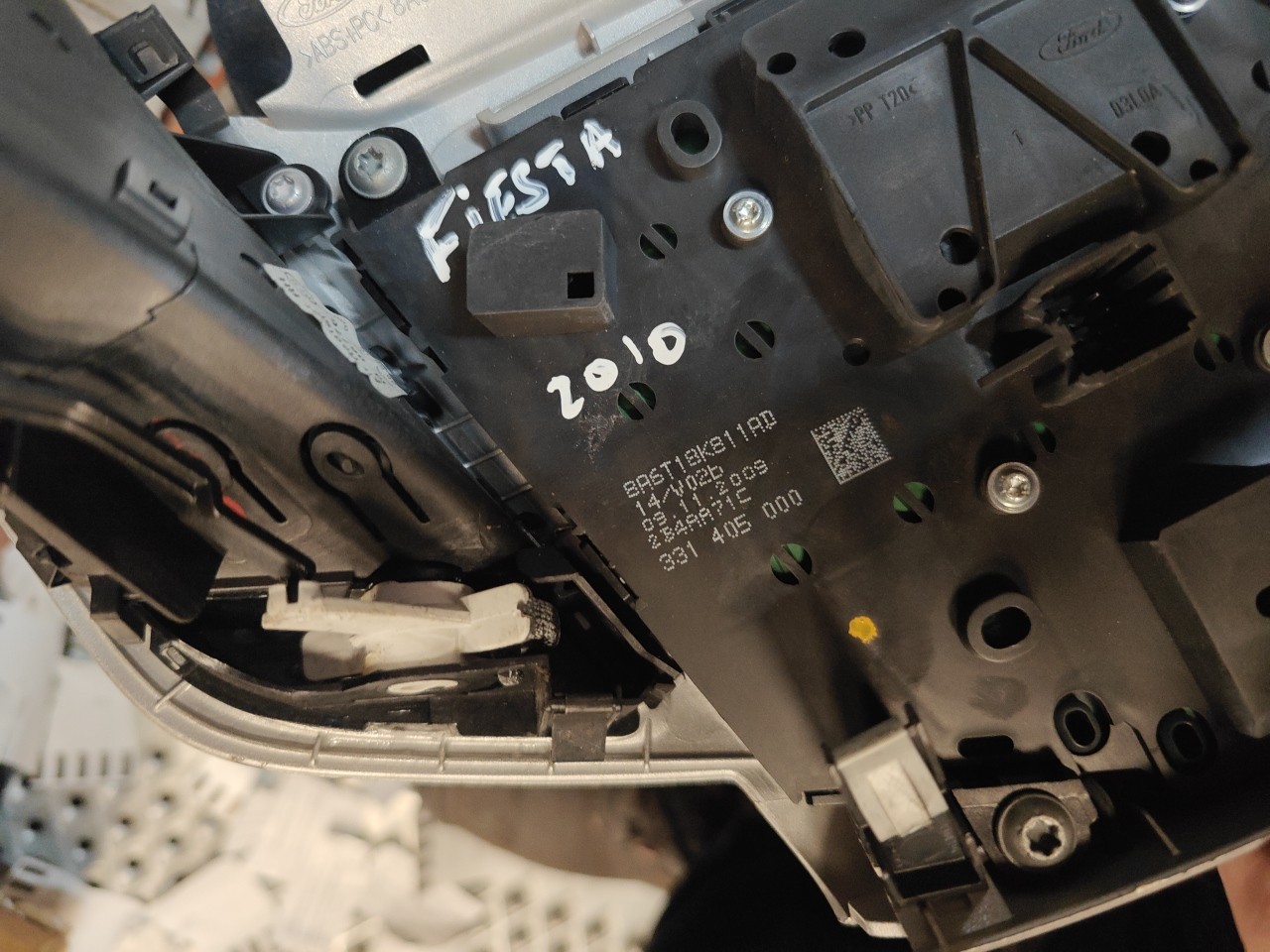 Comutador do Radio / Manete FORD FIESTA VI (CB1, CCN) | 08 -  Imagem-3 Comutador do Radio / Manete FORD FIESTA VI (CB1, CCN) | 08 -  Imagem-3