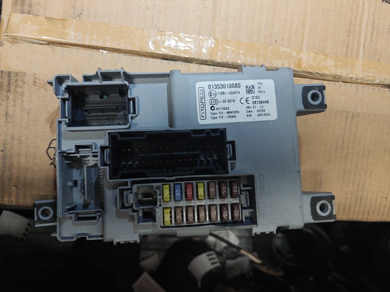 Caixa de Fusiveis / Reles / BSI / SAM PEUGEOT BIPPER (AA_) | 08 - 