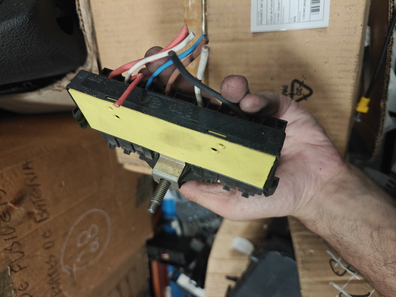 Caixa de Fusiveis / Reles / BSI / SAM CITROEN BERLINGO (B9) | 08 - 