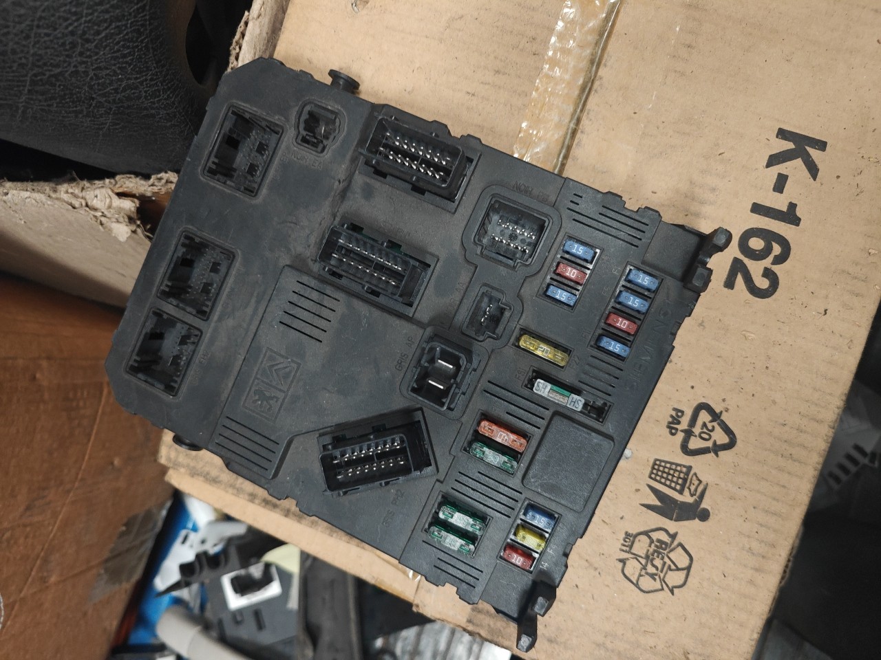 Caixa de Fusiveis / Reles / BSI / SAM PEUGEOT 207 (WA_, WC_) | 06 - 15