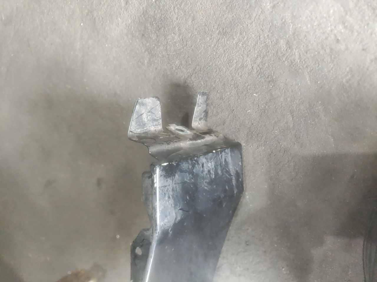 Guarda Lamas Frente Direito BMW 2 U06 active tourer Imagem-1 Guarda Lamas Frente Direito BMW 2 U06 active tourer Imagem-1