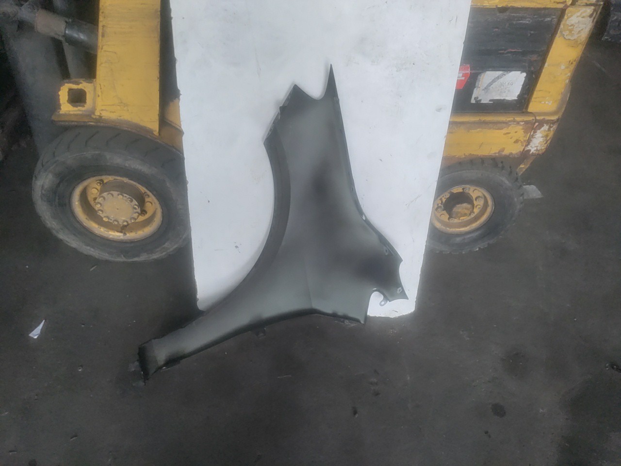 Guarda Lamas Frente Direito BMW 2 U06 active tourer Imagem-7 Guarda Lamas Frente Direito BMW 2 U06 active tourer Imagem-7