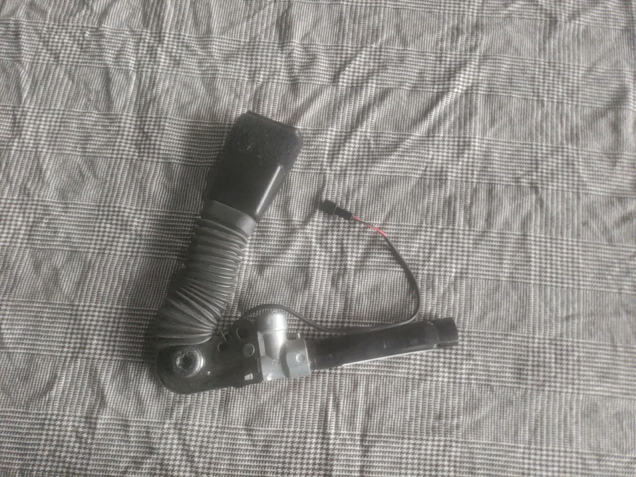 Pretensor / Encaixe Cinto Frente Esquerdo BMW 5 Touring (F11) | 09 - 17