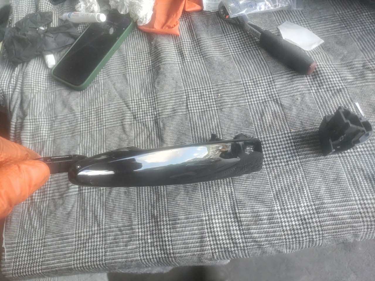 Puxador Exterior Porta Tras Direita BMW 3 (E90) | 04 - 12 Imagem-1