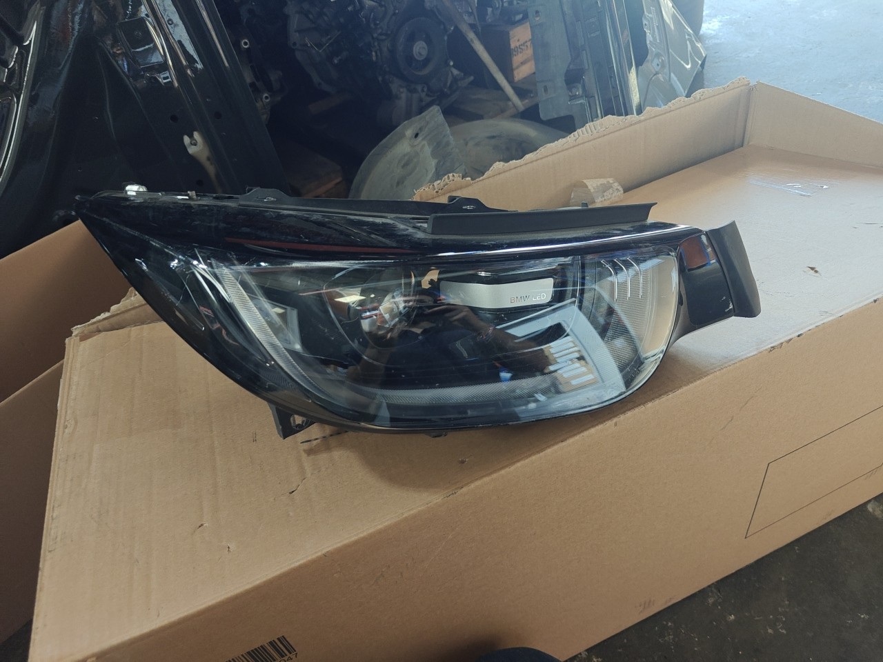 Farol Frente Direito / Otica Direita BMW i3 (I01) | 13 - 