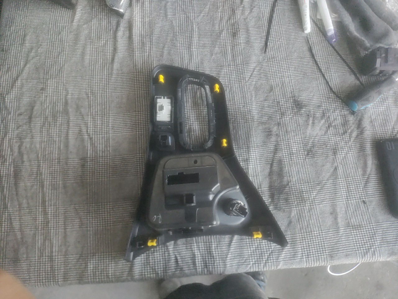 Consola Central Inferior RENAULT ZOE (BFM_) | 12 -  Imagem-4