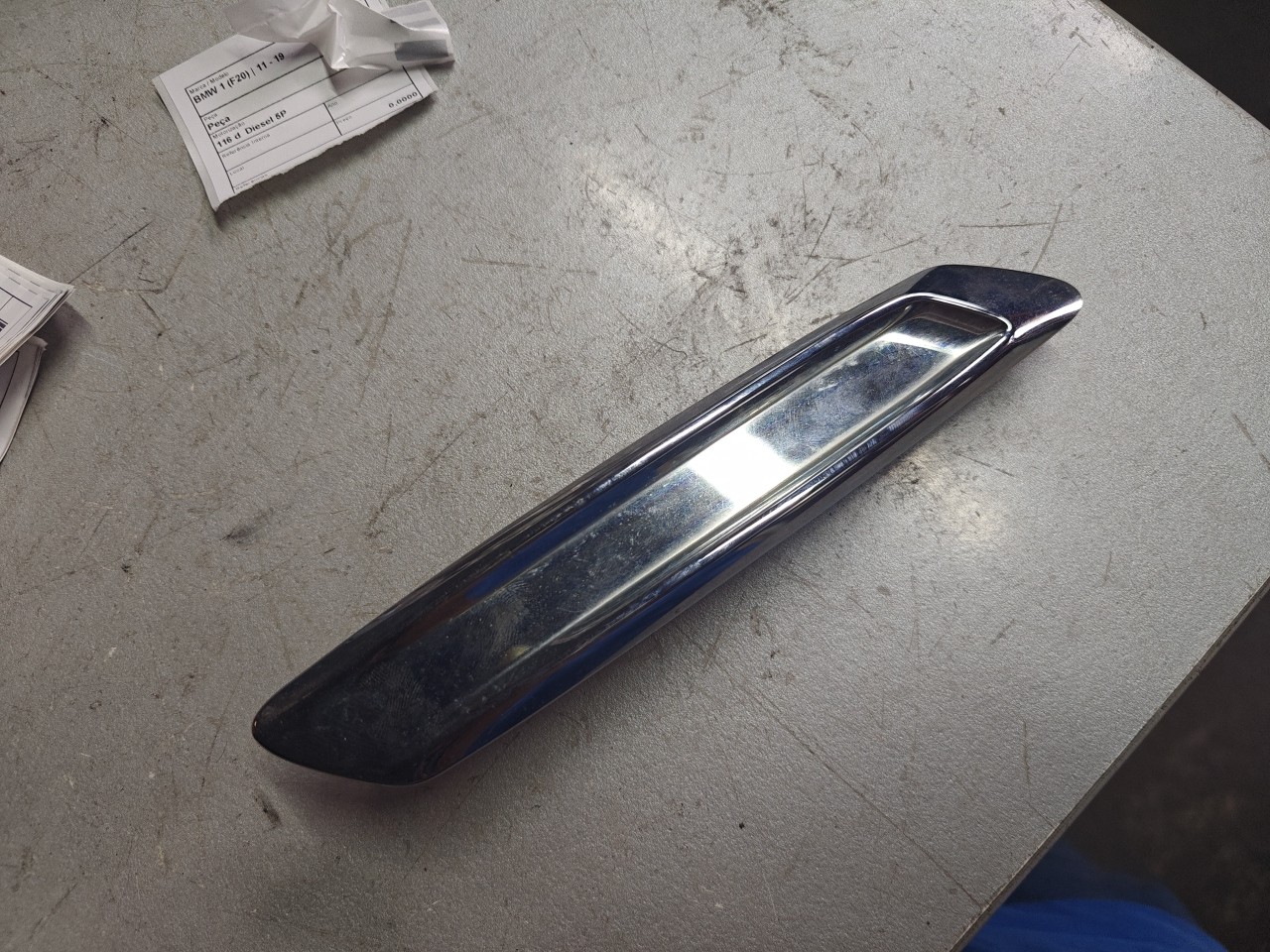 Friso / Aba Guarda Lamas Esquerdo BMW 1 (F20) | 11 - 19