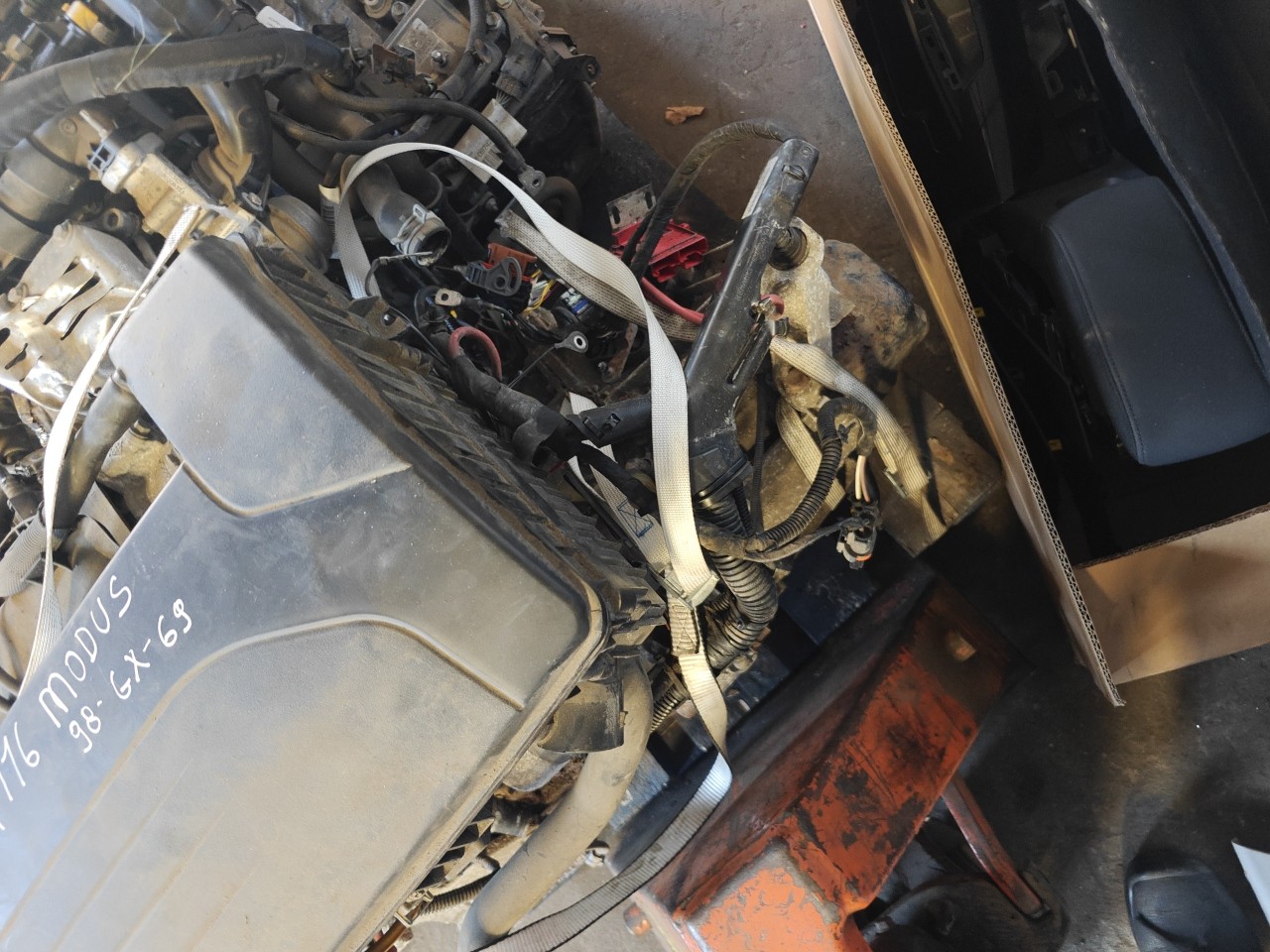 Motor com acessorios RENAULT MODUS / GRAND MODUS (F/JP0_) | 04 -  Imagem-4