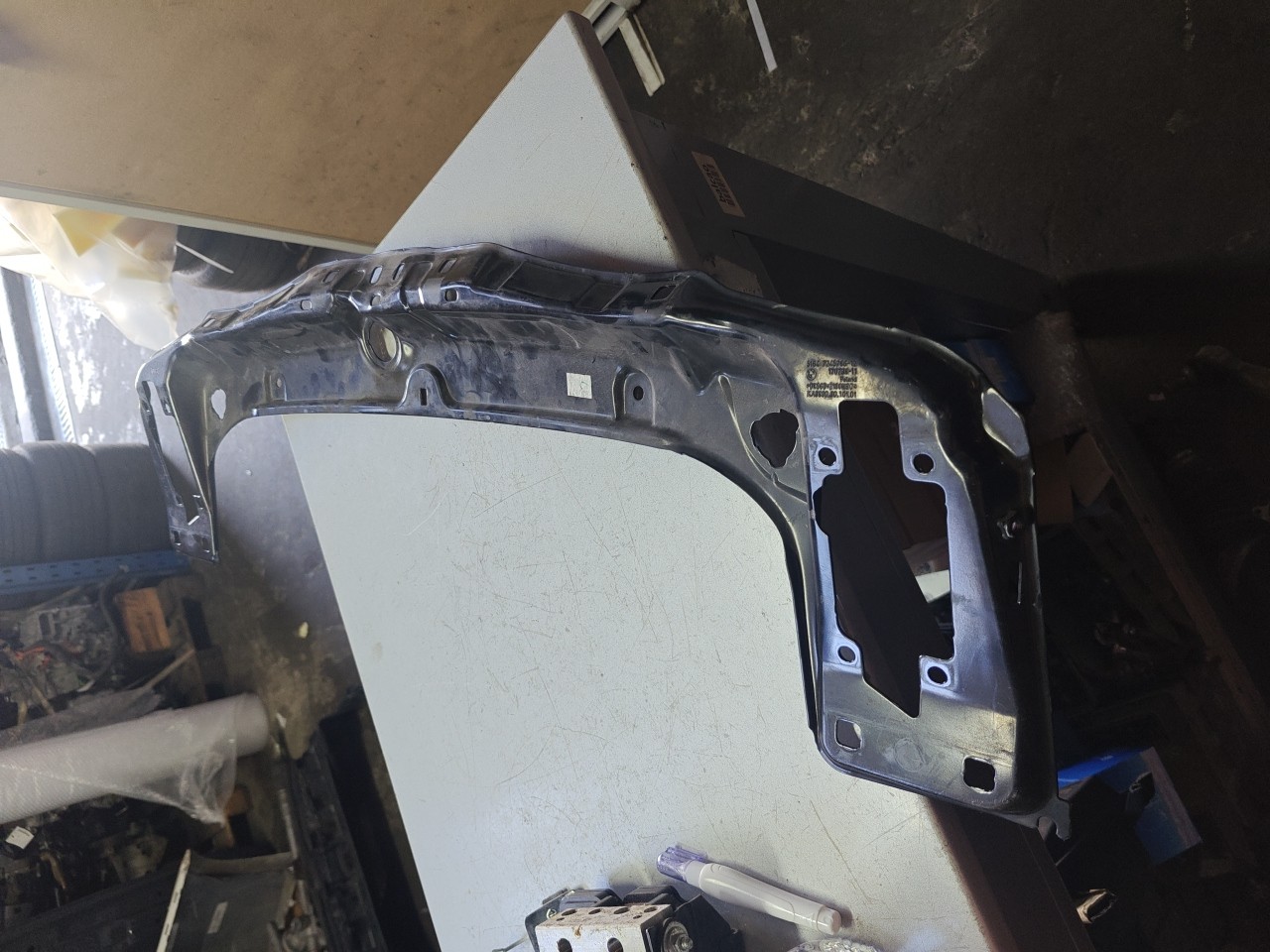 Chapa dos Fechos do Capot BMW 1 (F20) | 11 - 19