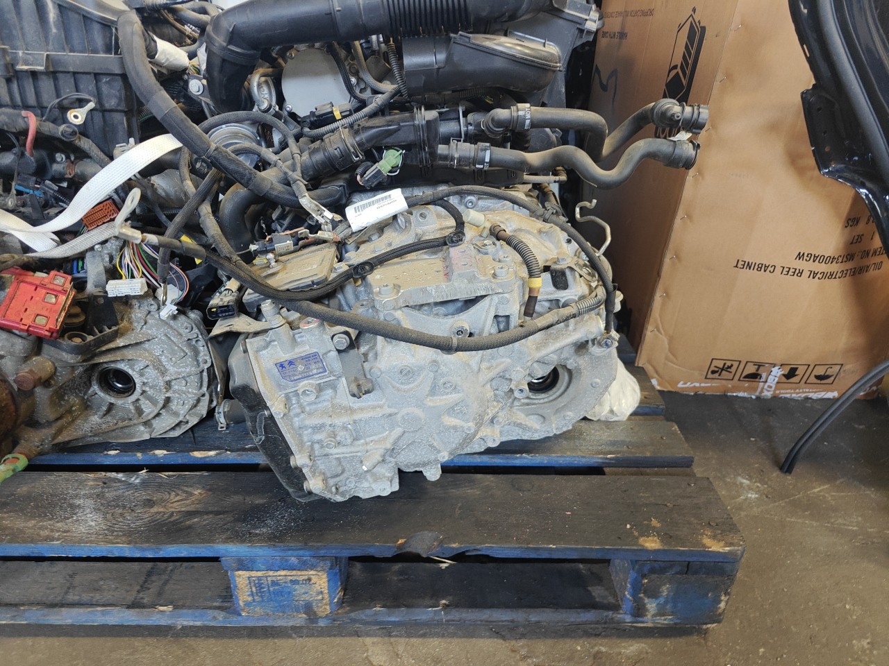 Motor com acessorios CITROEN C4 CACTUS | 14 -  Imagem-1