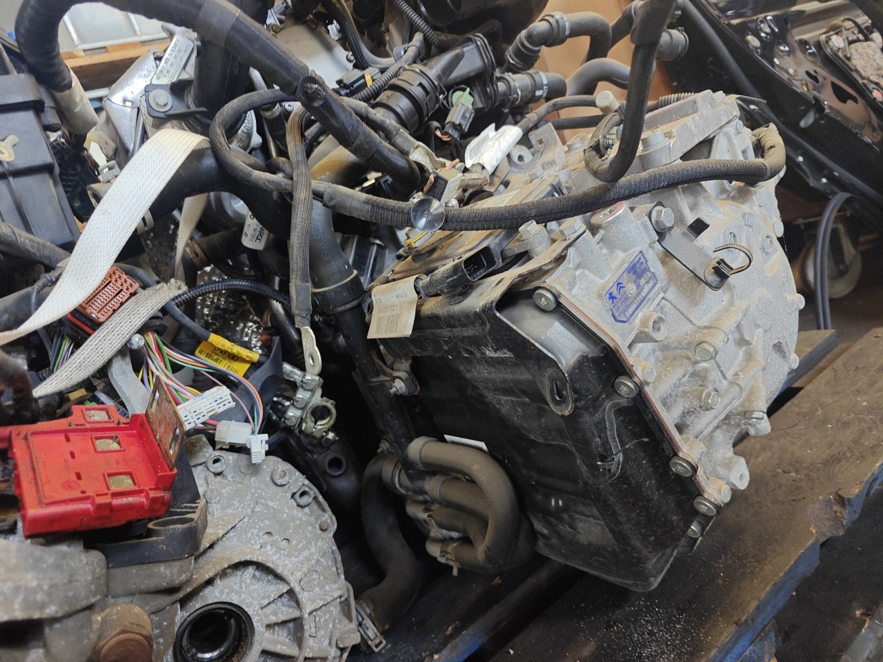 Motor com acessorios CITROEN C4 CACTUS | 14 -  Imagem-4