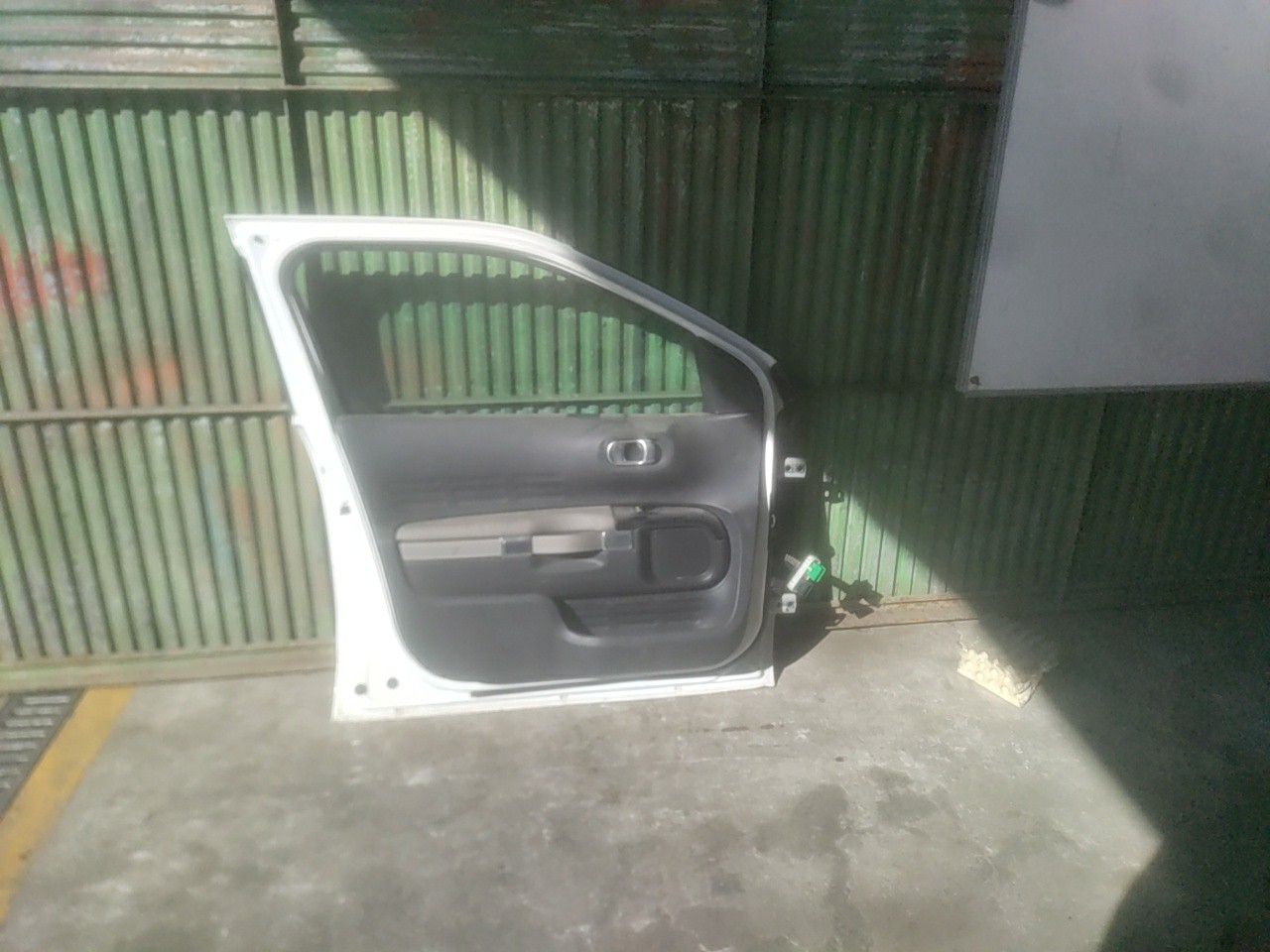 Front Door Left  CITROEN C4 CACTUS | 14 -  Imagem-7