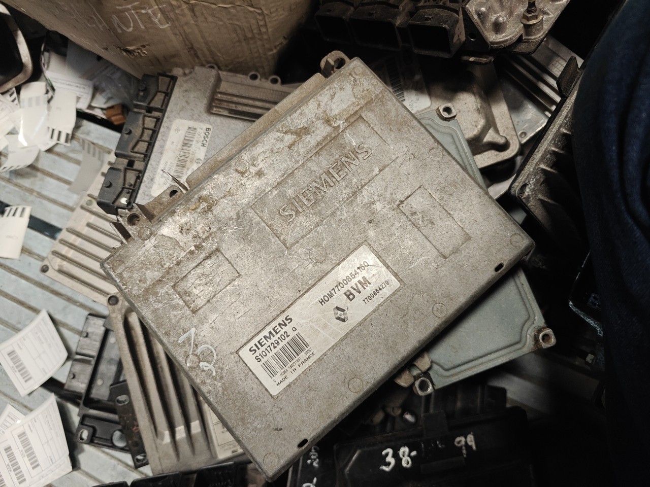 Centralita del Motor RENAULT CLIO I (B/C57_, 5/357_) | 90 - 98