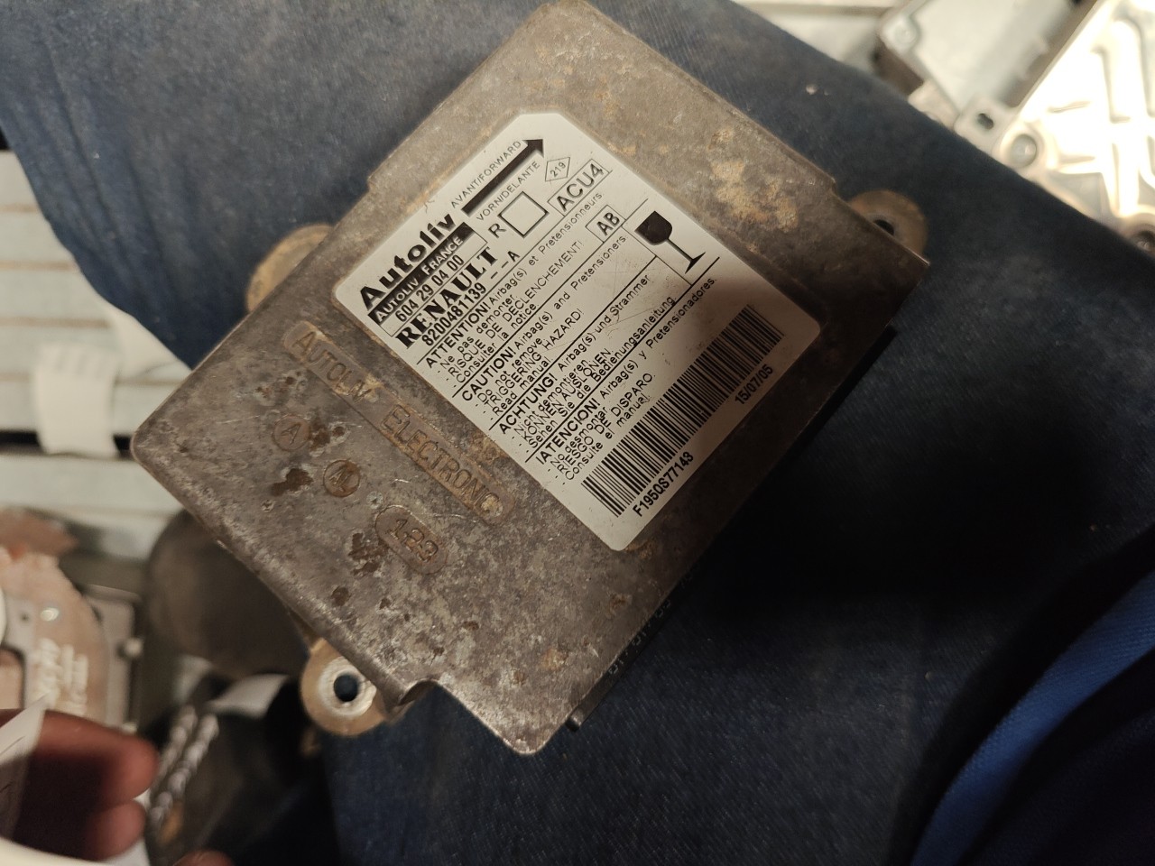 Airbag Module RENAULT CLIO III (BR0/1, CR0/1) | 05 - 