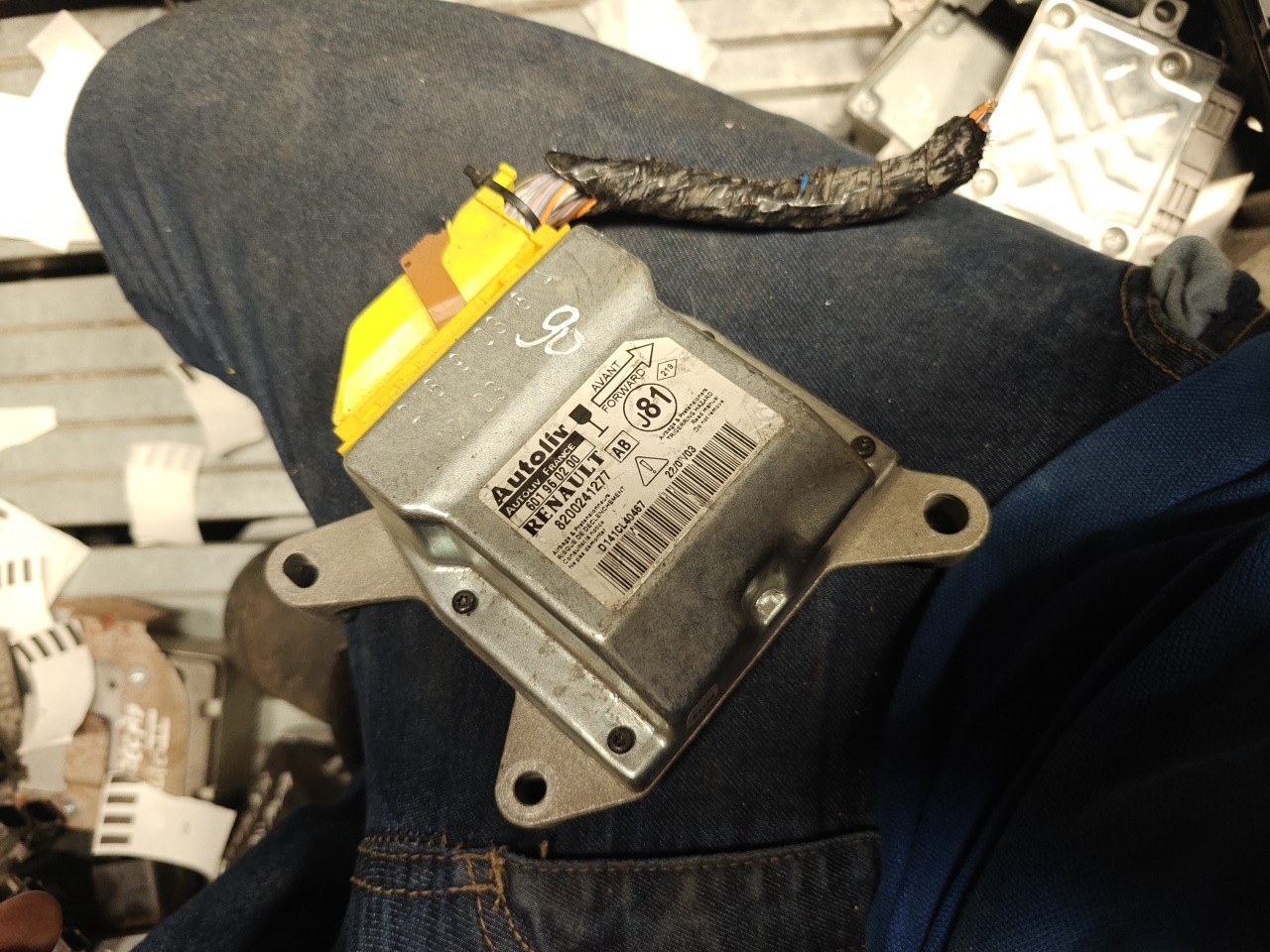Airbag Module RENAULT CLIO III (BR0/1, CR0/1) | 05 - 
