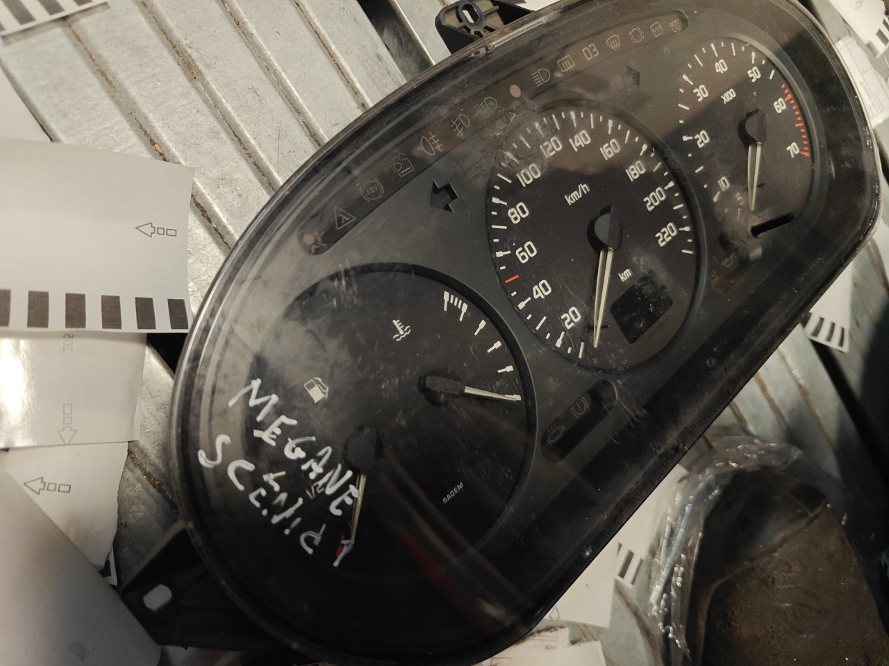 Quadrante / Painel Instrumentos RENAULT MEGANE Scenic (JA0/1_) | 96 - 01 Imagem-1