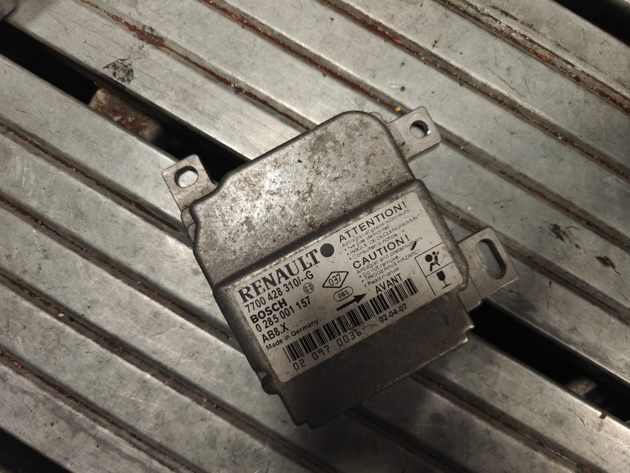 Airbag Module RENAULT CLIO III (BR0/1, CR0/1) | 05 - 