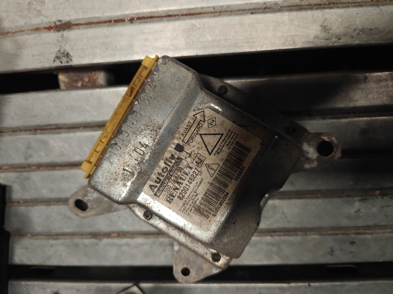 Airbag Module RENAULT CLIO III (BR0/1, CR0/1) | 05 - 