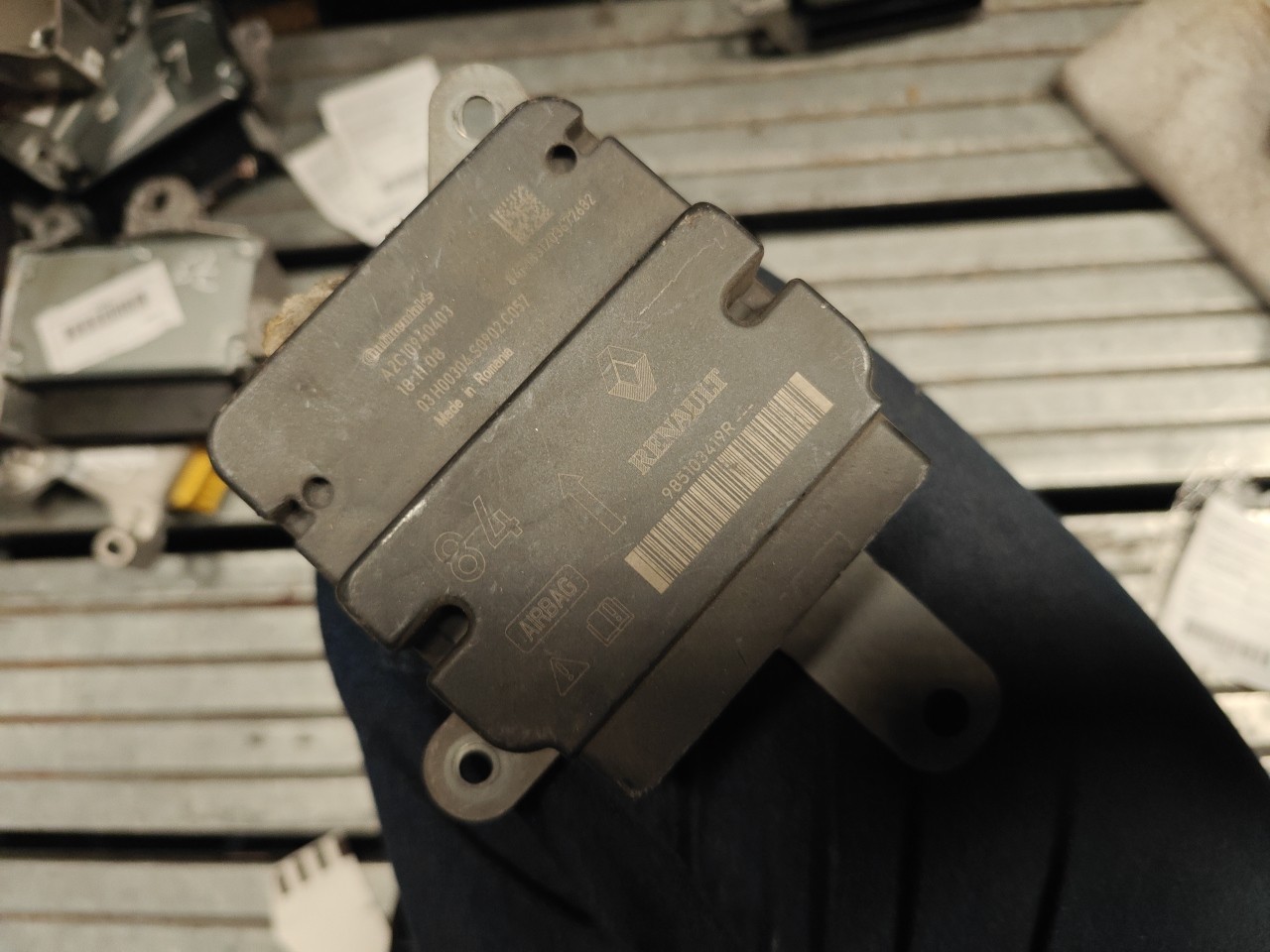 Airbag Module RENAULT CLIO III (BR0/1, CR0/1) | 05 - 