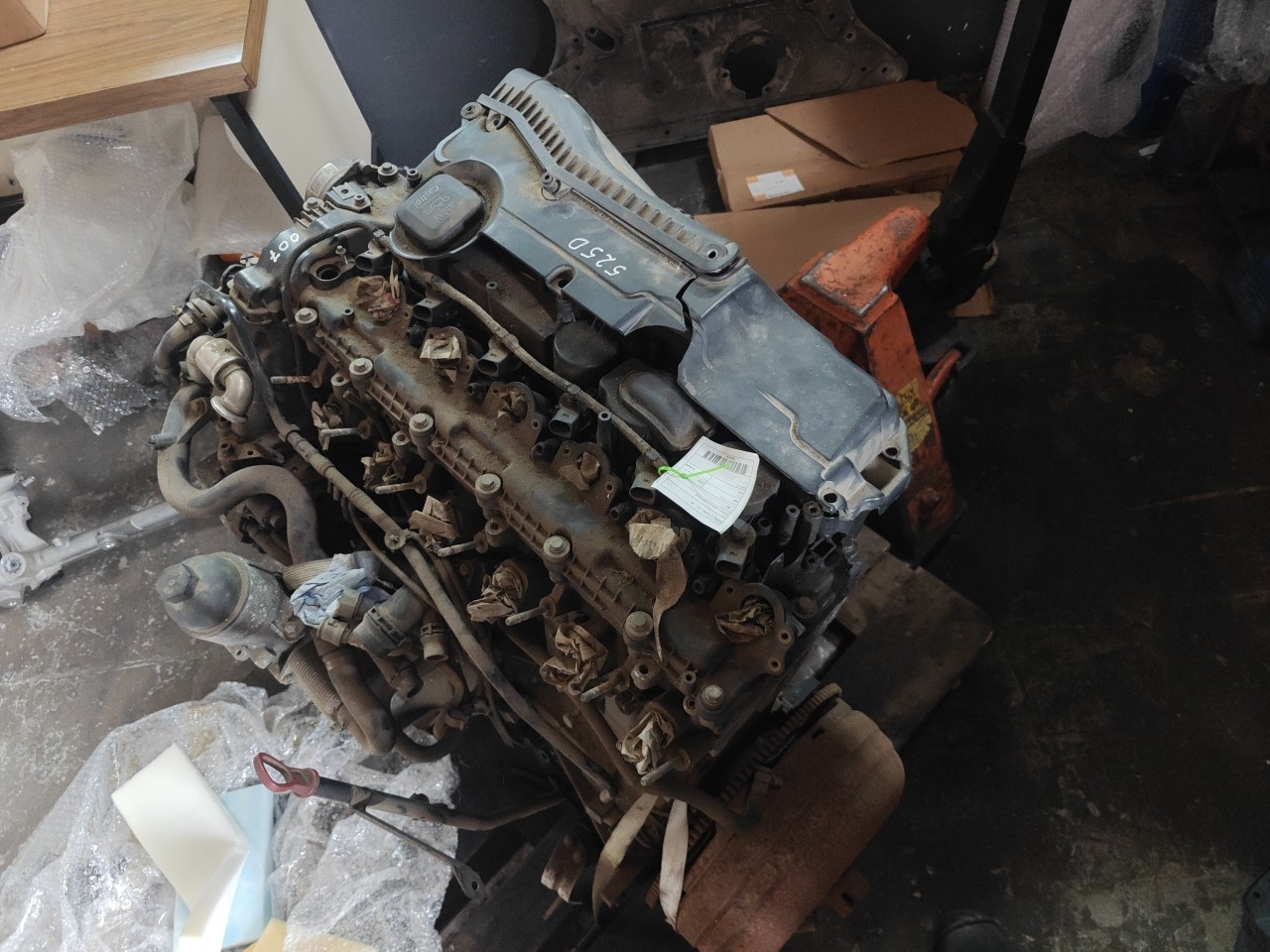 Motor com acessorios BMW 5 (E60) | 01 - 10 Imagem-4 Motor com acessorios BMW 5 (E60) | 01 - 10 Imagem-4