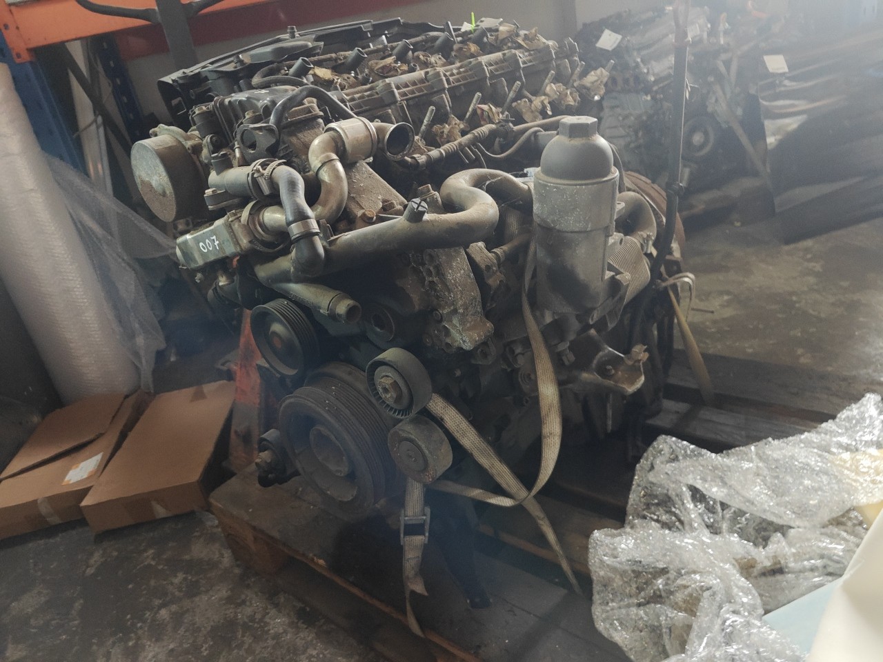 Motor com acessorios BMW 5 (E60) | 01 - 10 Imagem-7 Motor com acessorios BMW 5 (E60) | 01 - 10 Imagem-7