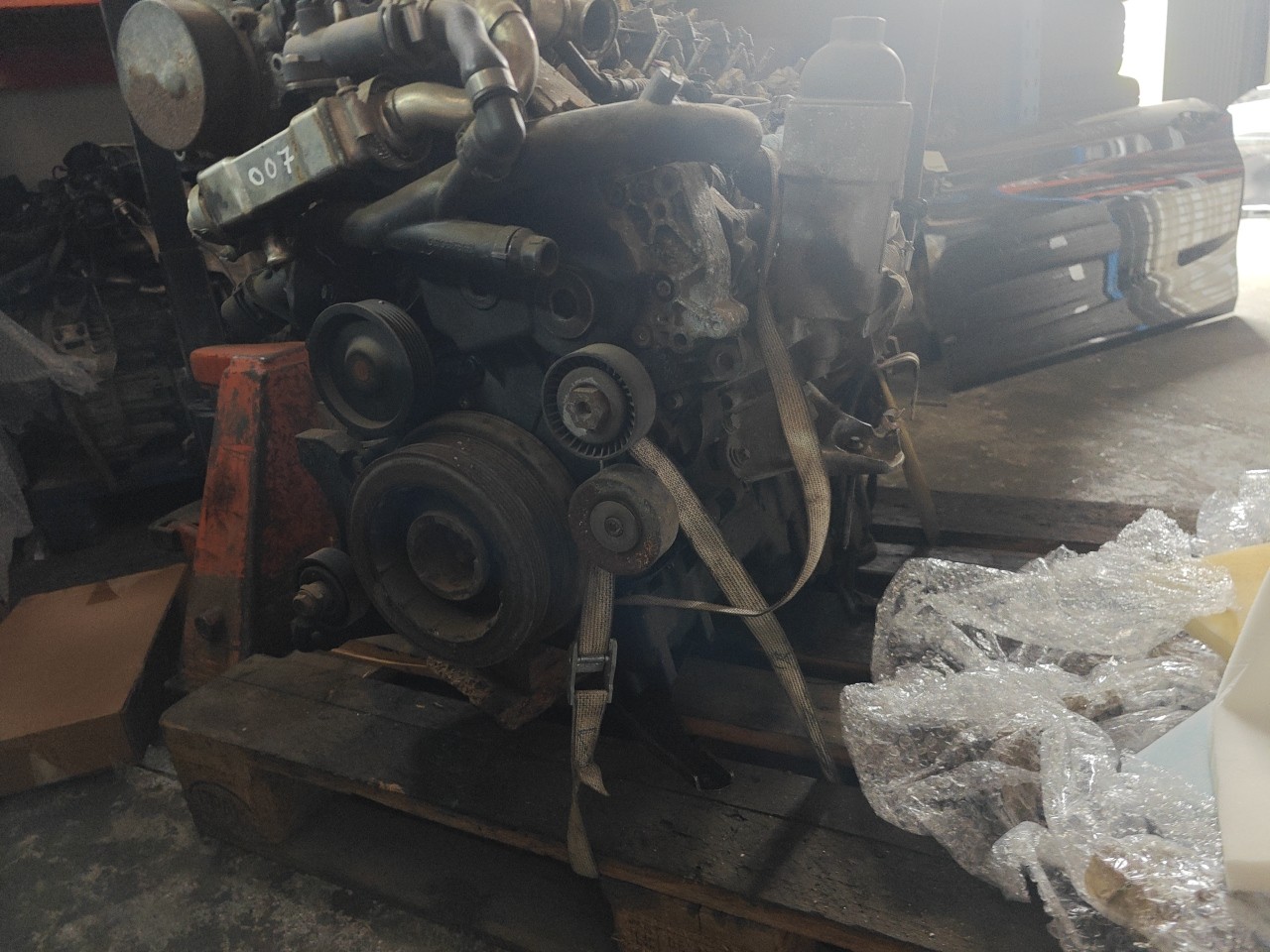 Motor com acessorios BMW 5 (E60) | 01 - 10 Imagem-13 Motor com acessorios BMW 5 (E60) | 01 - 10 Imagem-13