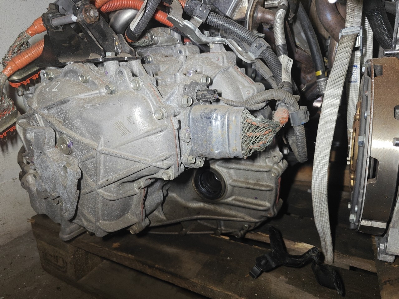 Motor com acessorios TOYOTA AURIS (_E18_) | 12 - 18 Imagem-8 Motor com acessorios TOYOTA AURIS (_E18_) | 12 - 18 Imagem-8