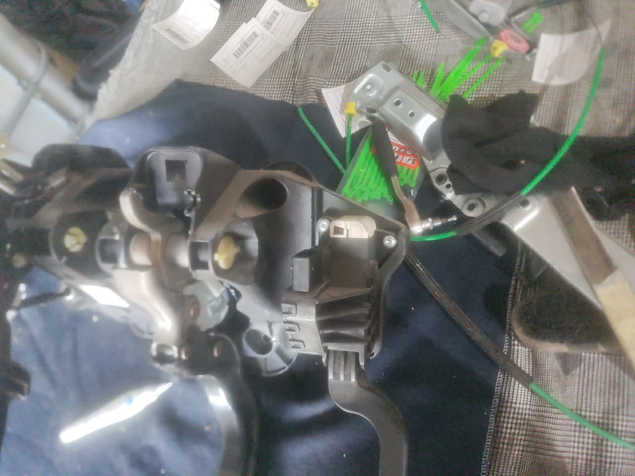 Pedaleira / Conjunto de Pedais OPEL CORSA E (X15) | 14 -  Imagem-6 Pedaleira / Conjunto de Pedais OPEL CORSA E (X15) | 14 -  Imagem-6