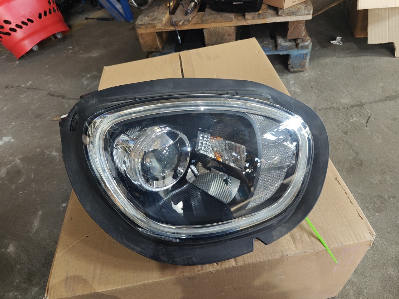 Farol Frente Direito / Otica Direita MINI MINI COUNTRYMAN (F60) | 16 - 