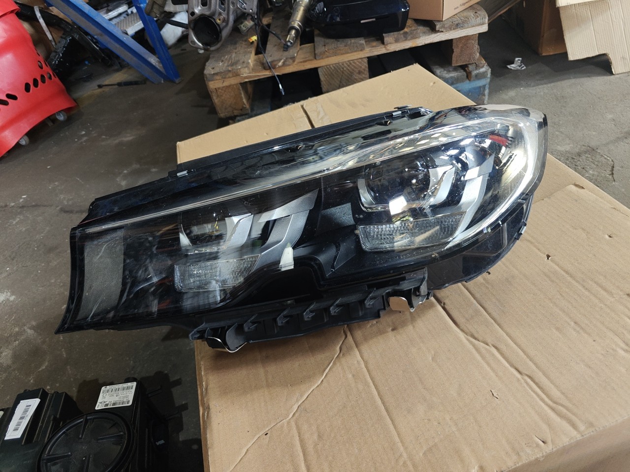 Farol Frente Esquerdo / Otica Esquerda BMW 3 (G20) | 18 - 