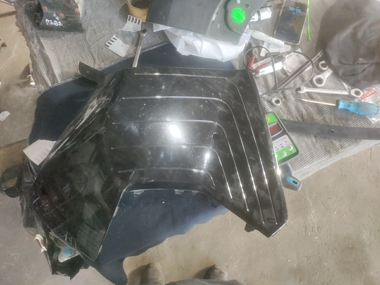 Friso Esquerdo do Parachoques Frente BMW iX i20