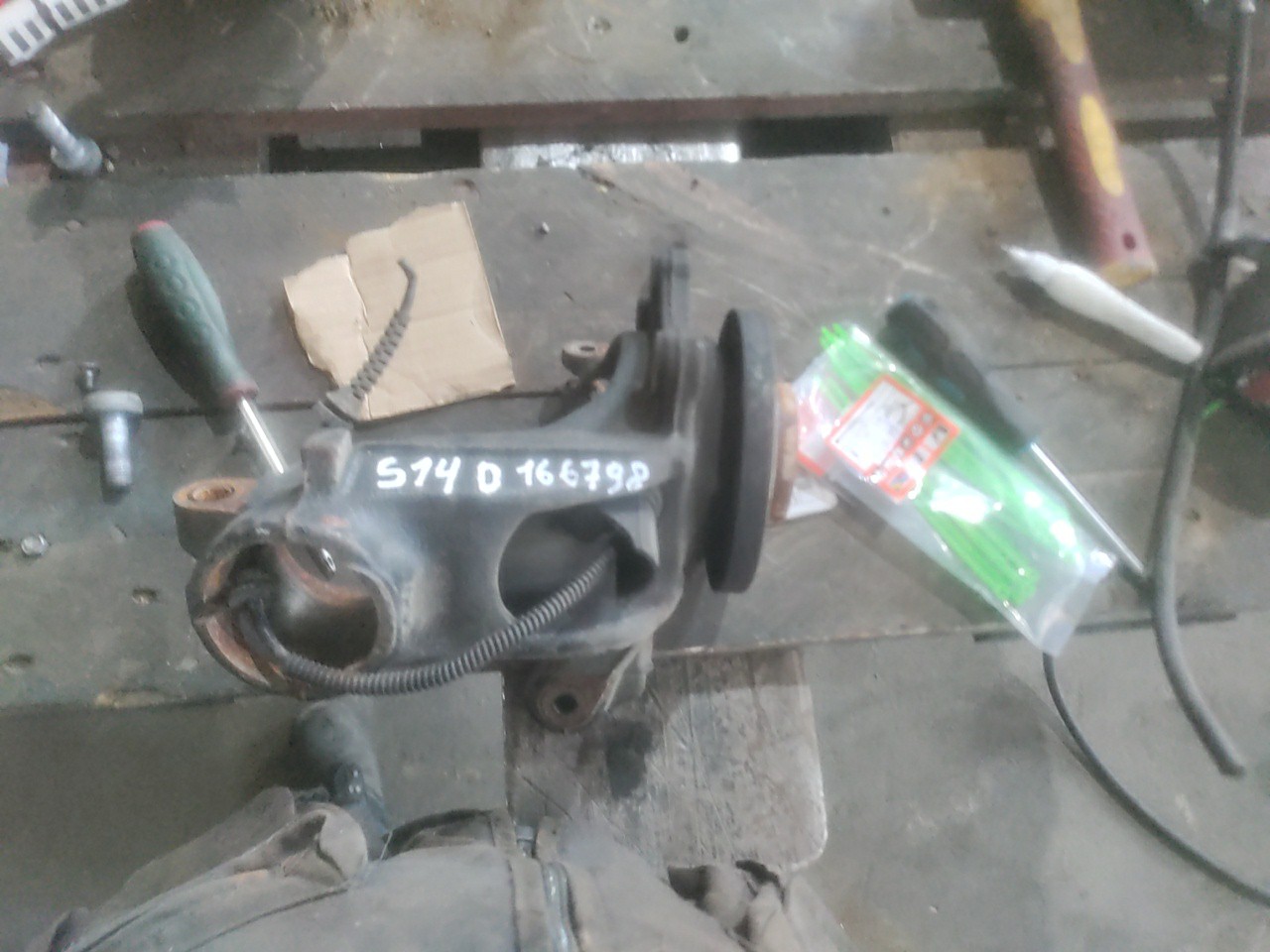 Manga de Eixo Frente Direita CITROEN C4 CACTUS | 14 - 