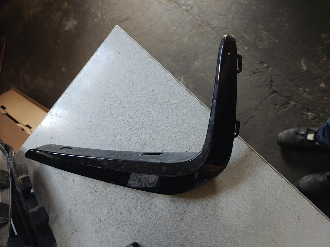 Friso da Grelha do Farol Nevoeiro Frente Direito BMW 5 (G30, F90) | 16 - 