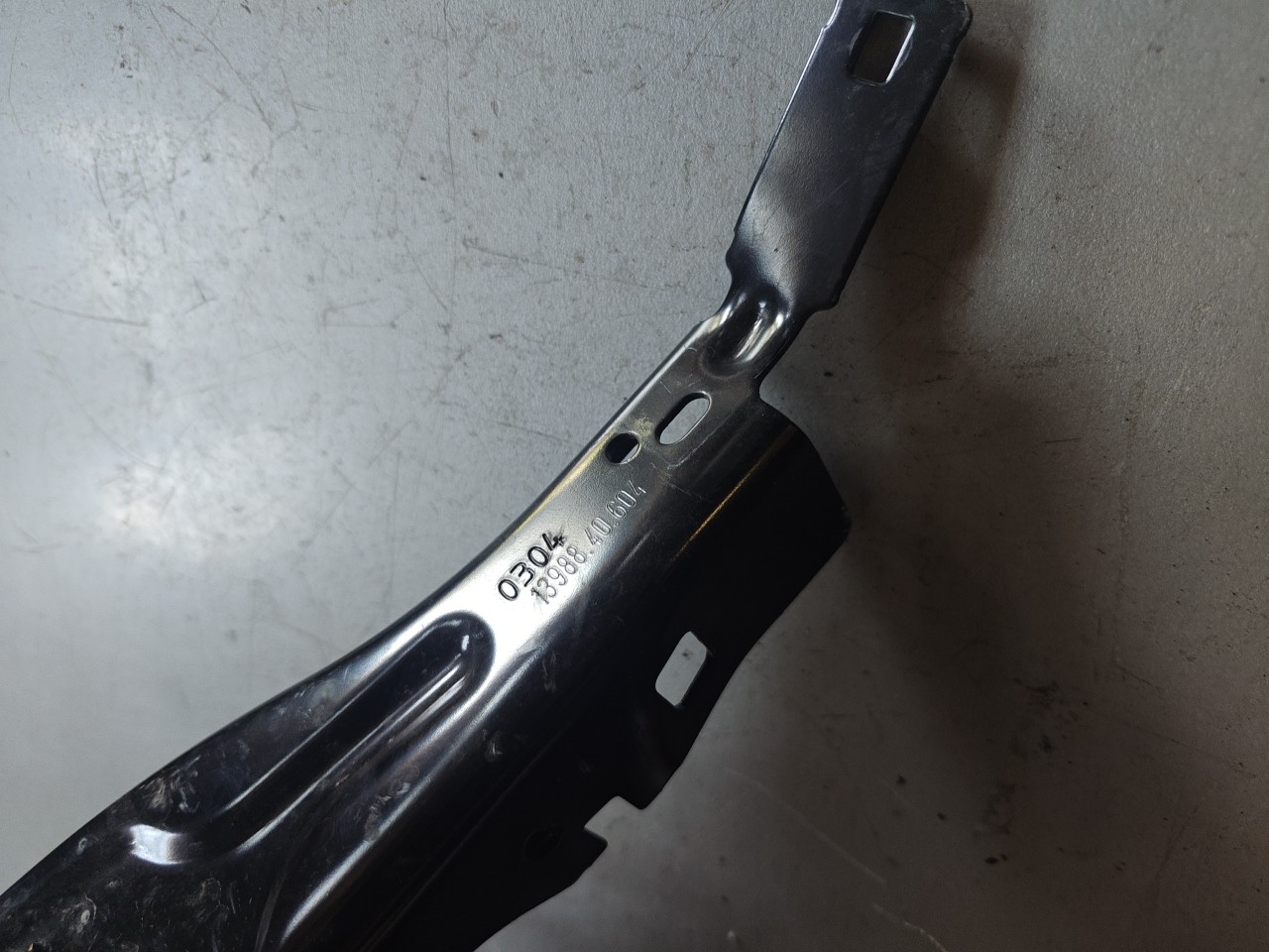 Suporte do Farol Esquerdo BMW 3 Touring (G21) | 19 -  Imagem-2 Suporte do Farol Esquerdo BMW 3 Touring (G21) | 19 -  Imagem-2