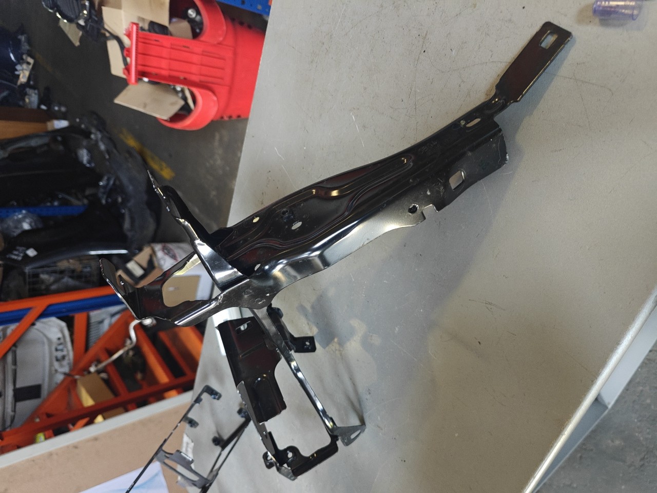 Suporte do Farol Esquerdo BMW 3 Touring (G21) | 19 -  Imagem-6 Suporte do Farol Esquerdo BMW 3 Touring (G21) | 19 -  Imagem-6