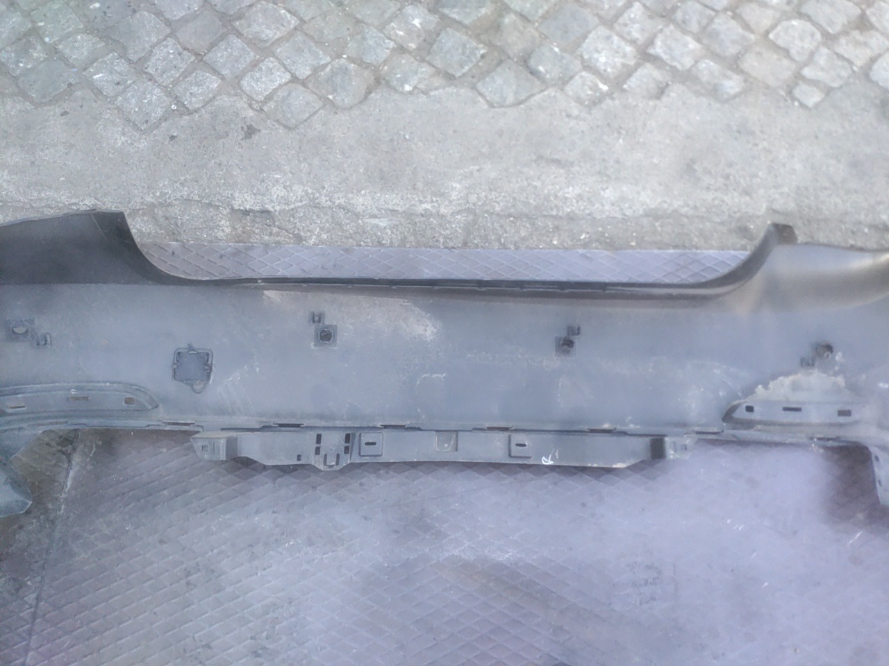 Parachoques Trás / Para Choques traseiro nu BMW 7 (F01, F02, F03, F04) | 08 - 15 Imagem-14