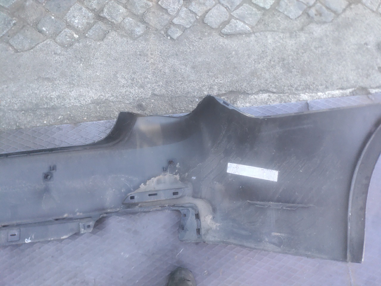 Parachoques Trás / Para Choques traseiro nu BMW 7 (F01, F02, F03, F04) | 08 - 15 Imagem-15