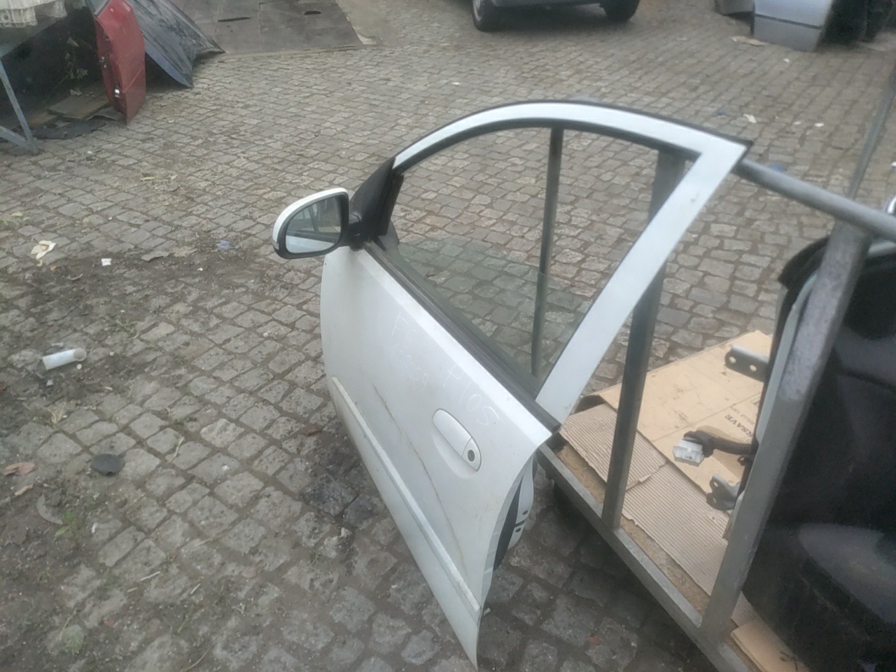 Porta Frente Esquerda com Acessorios HYUNDAI i10 (PA) | 07 -  Imagem-1 Porta Frente Esquerda com Acessorios HYUNDAI i10 (PA) | 07 -  Imagem-1