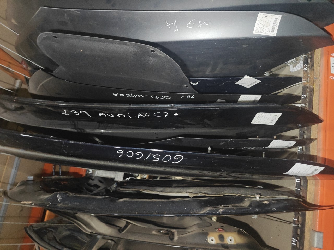Capo AUDI A6 (4G2, 4GC, C7) | 10 - 18