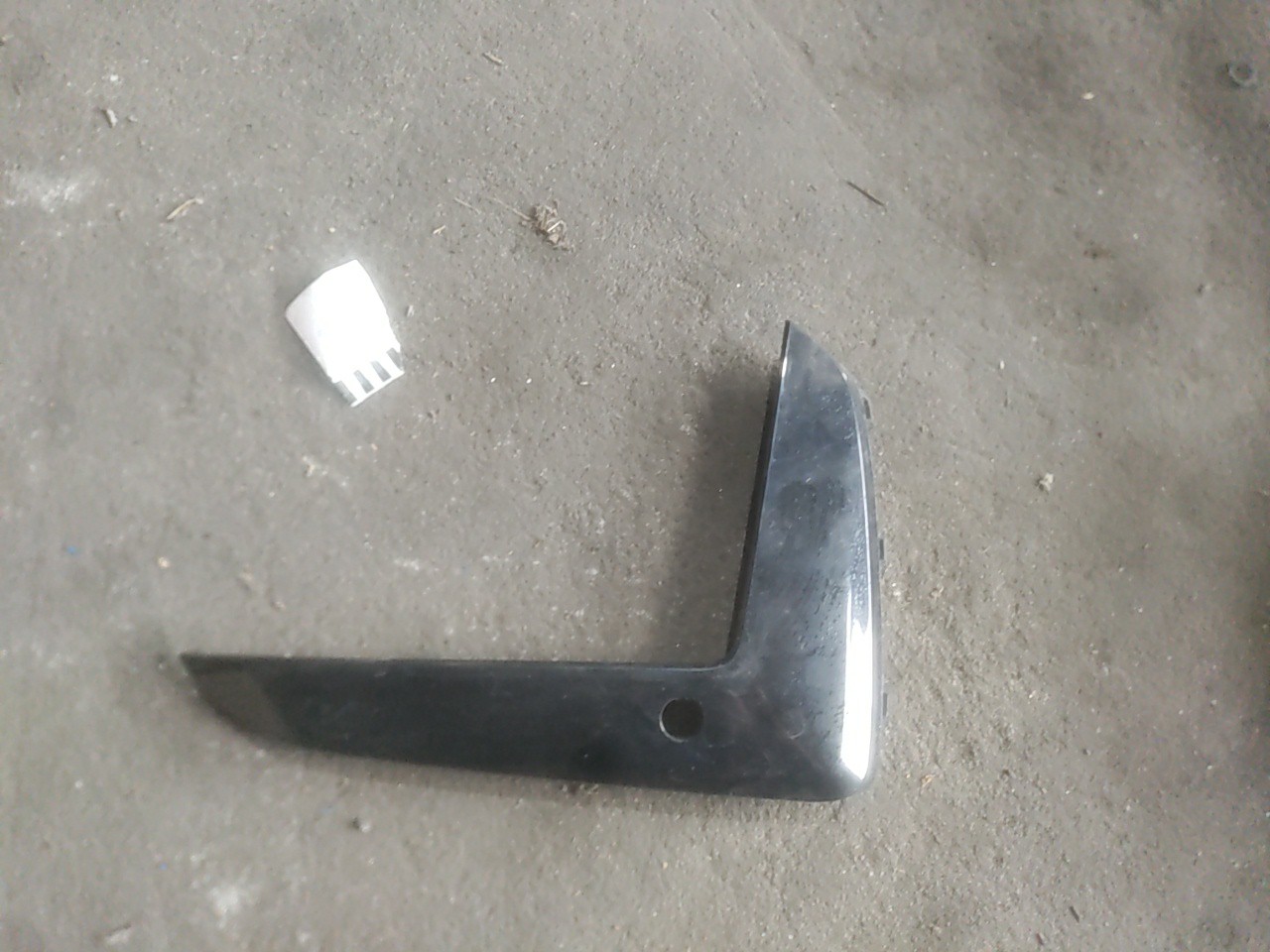 Friso da Grelha do Farol Nevoeiro Frente Direito BMW 5 (G30, F90) | 16 - 