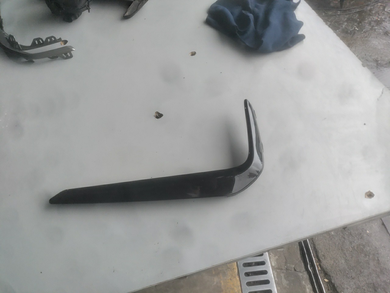 Friso da Grelha do Farol Nevoeiro Frente Direito BMW 5 (G30, F90) | 16 - 