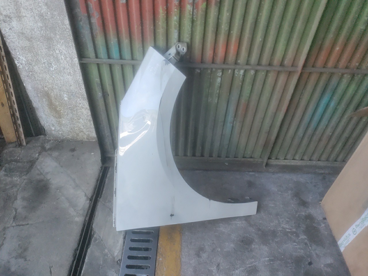 Right Fender BMW i3 (I01) | 13 - 