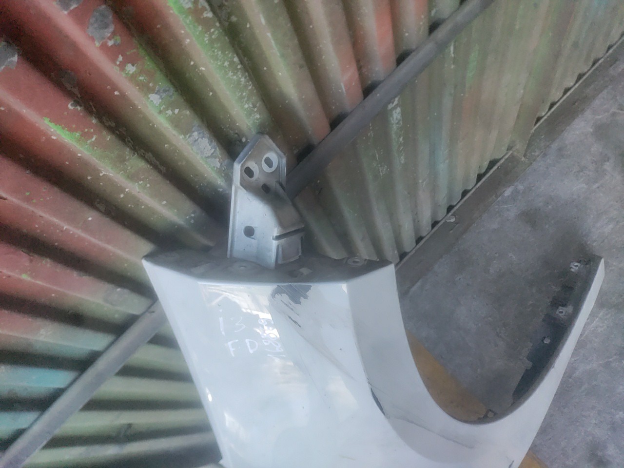 Guarda Lamas Frente Direito BMW i3 (I01) | 13 -  Imagem-2 Guarda Lamas Frente Direito BMW i3 (I01) | 13 -  Imagem-2