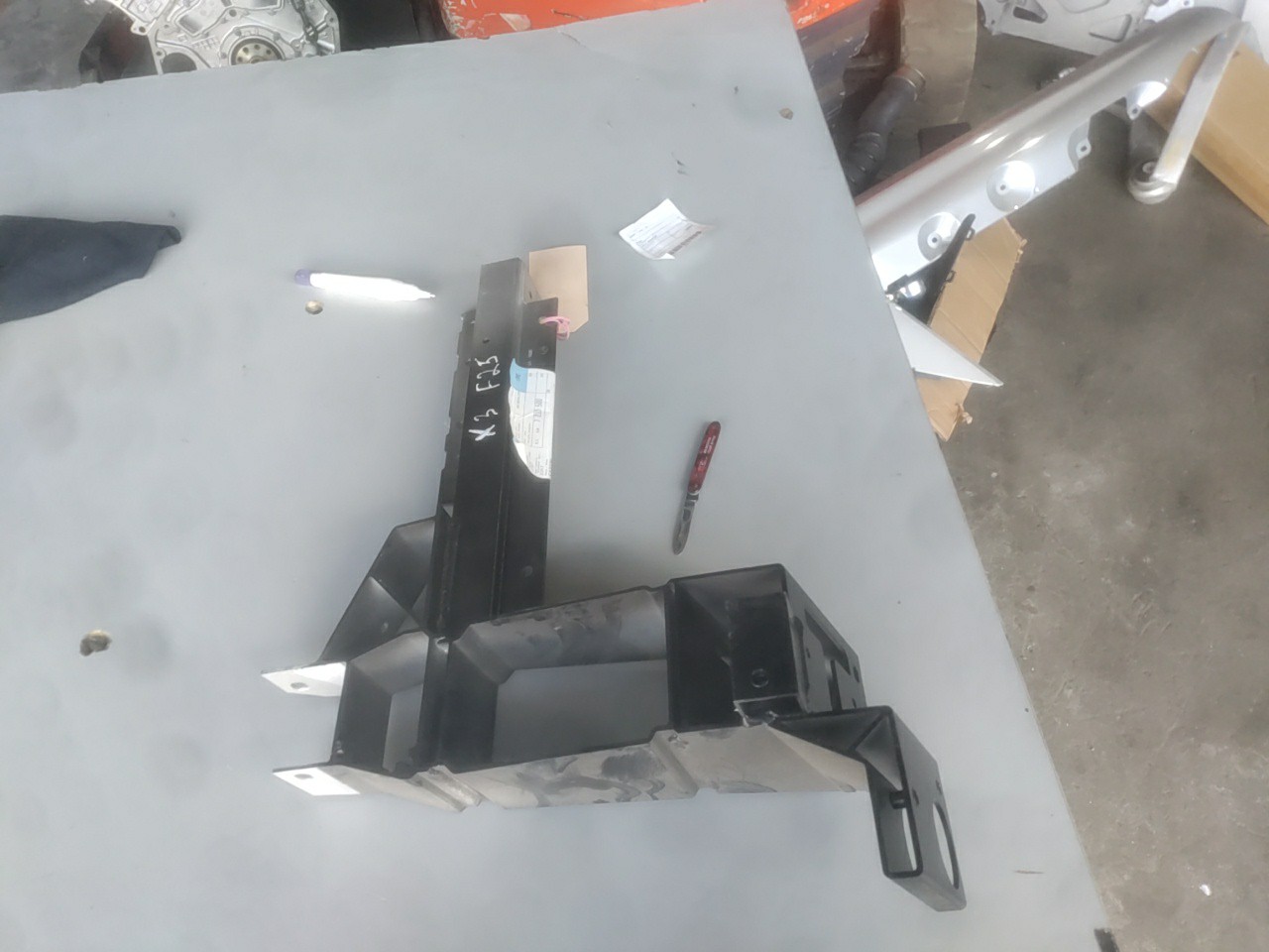 Barra de Chapa da Frente BMW X3 (F25) | 10 - 17