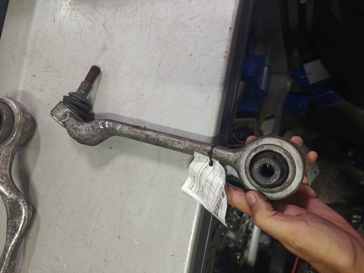 Braço de Suspensão Inferior Frente Direito BMW 1 (E87) | 03 - 13 Imagem-1