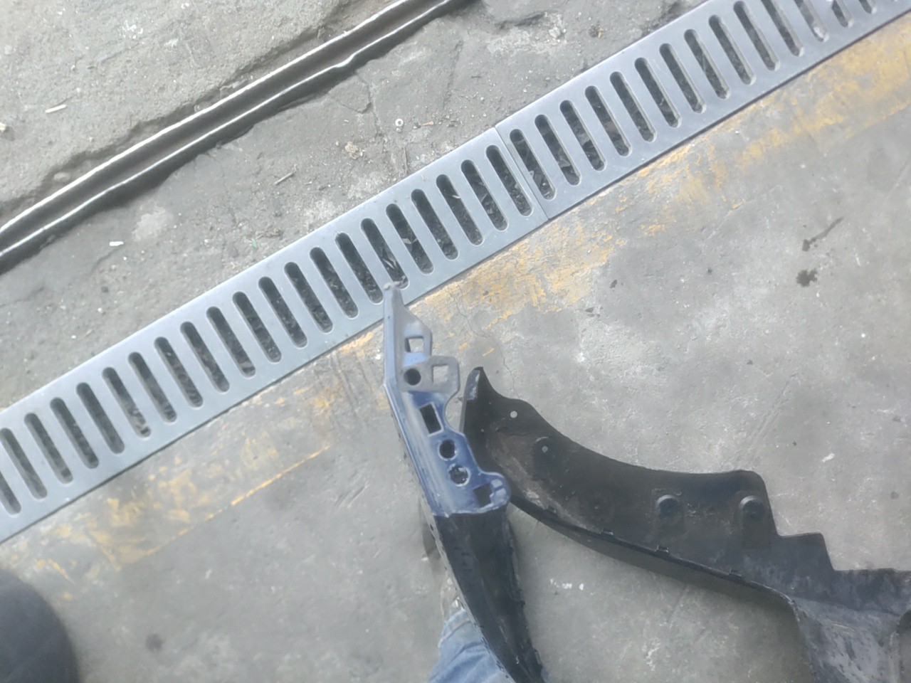 Parachoques Frente / Para Choques Frontal nu RENAULT Clio II (BB0/1/2_, CB0/1/2_) Imagem-6