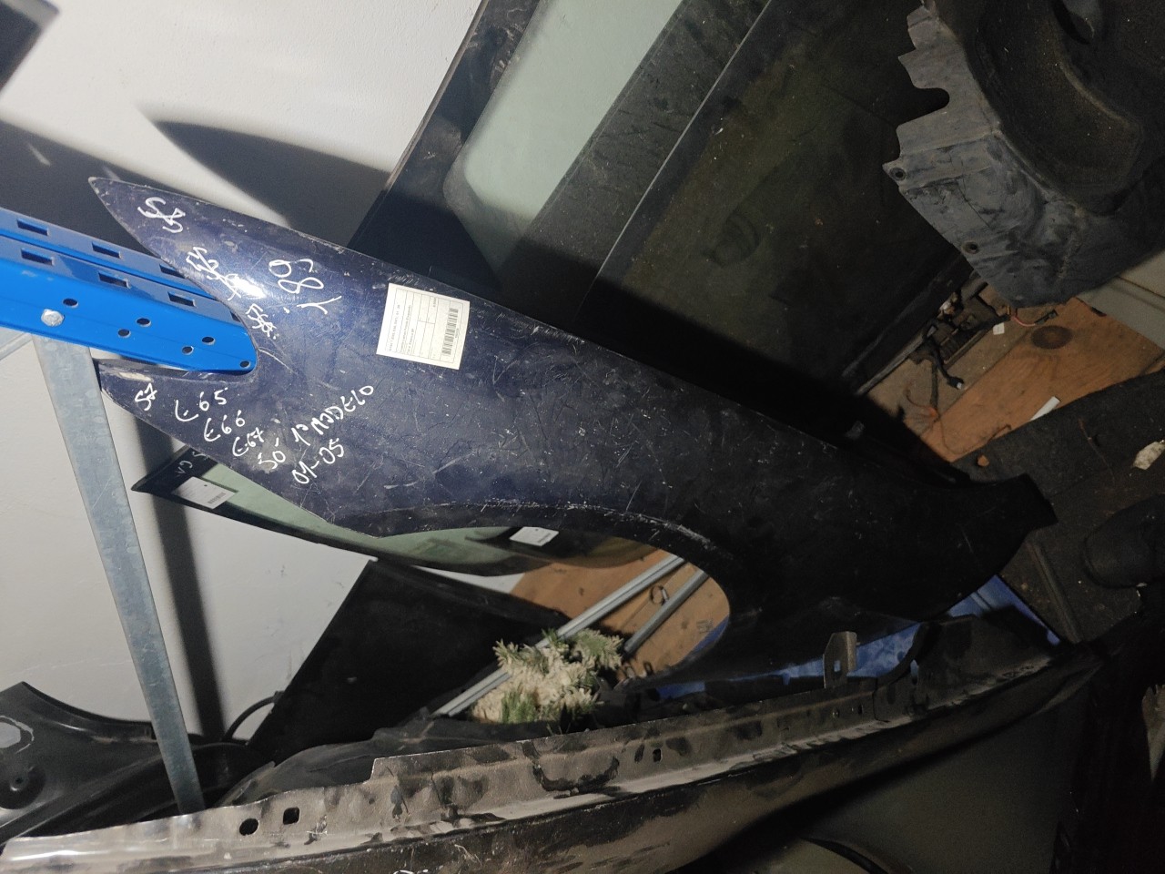 Guarda Lamas Frente Esquerdo BMW 7 (E65, E66, E67) | 01 - 09